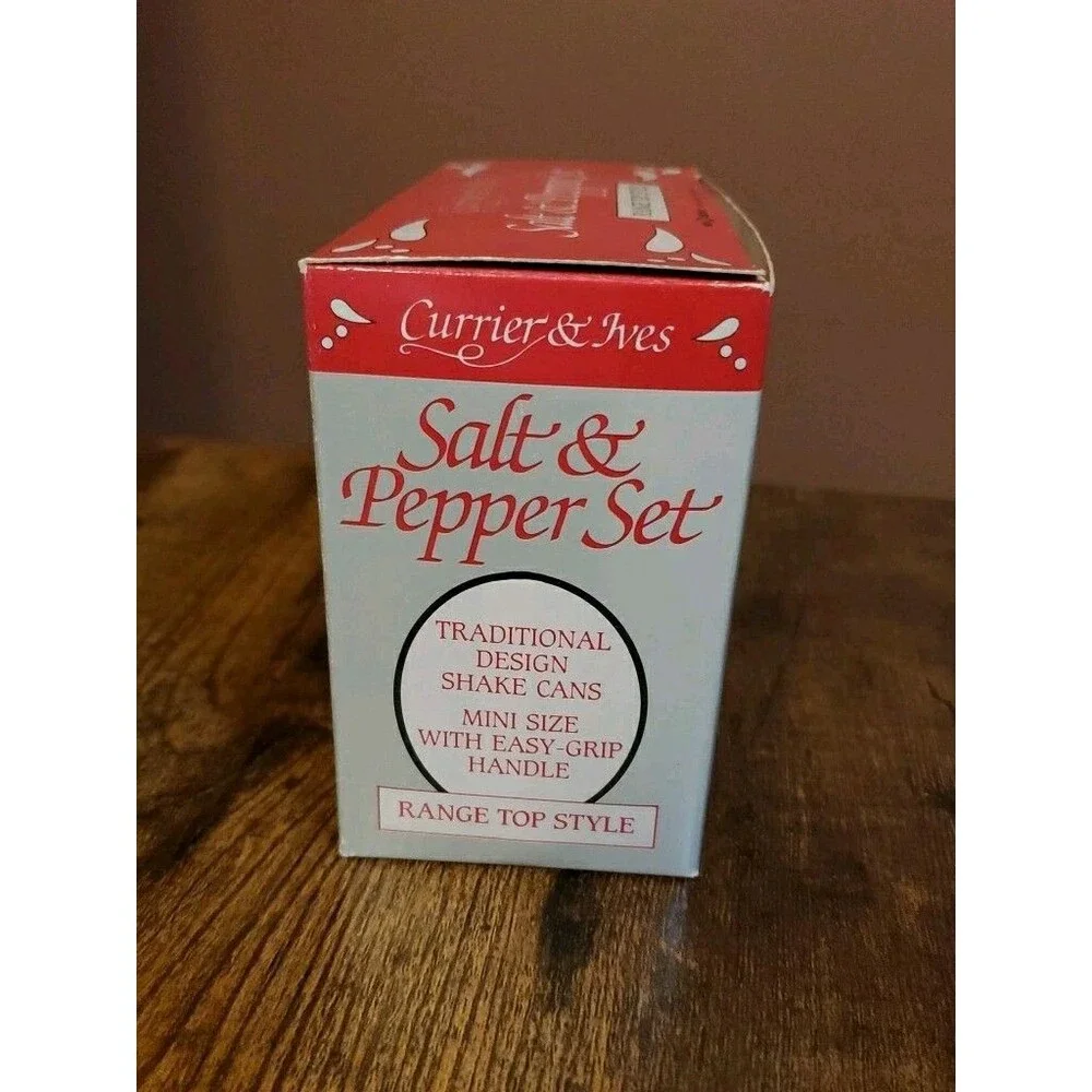Currier & Ives Salt & Pepper Set Range Top Style Christmas in the Country NOS